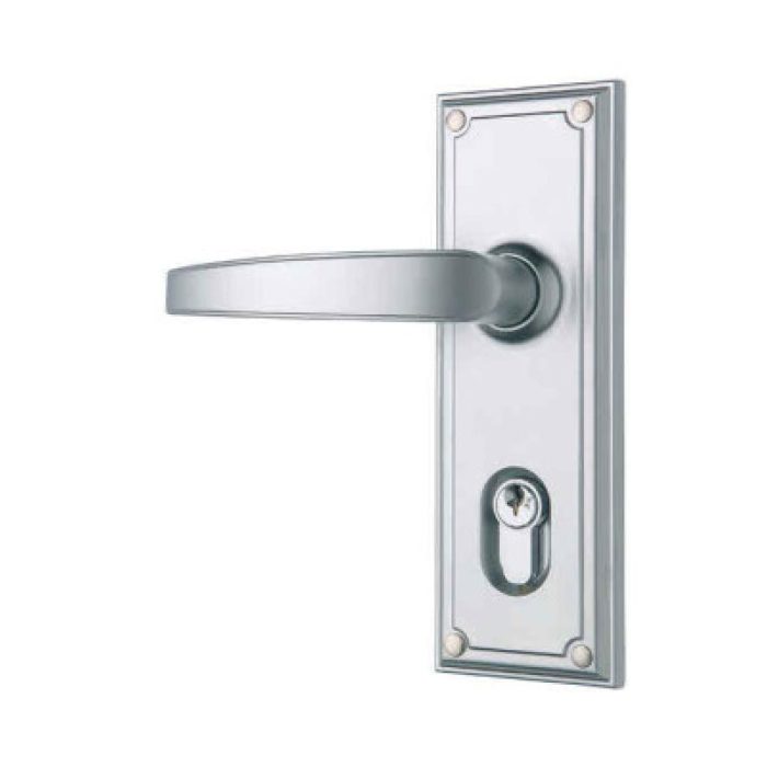 Gainsborough Trilock Traditional Series Leverset. Bright Chrome. Double Cylinder 3 in 1 Security